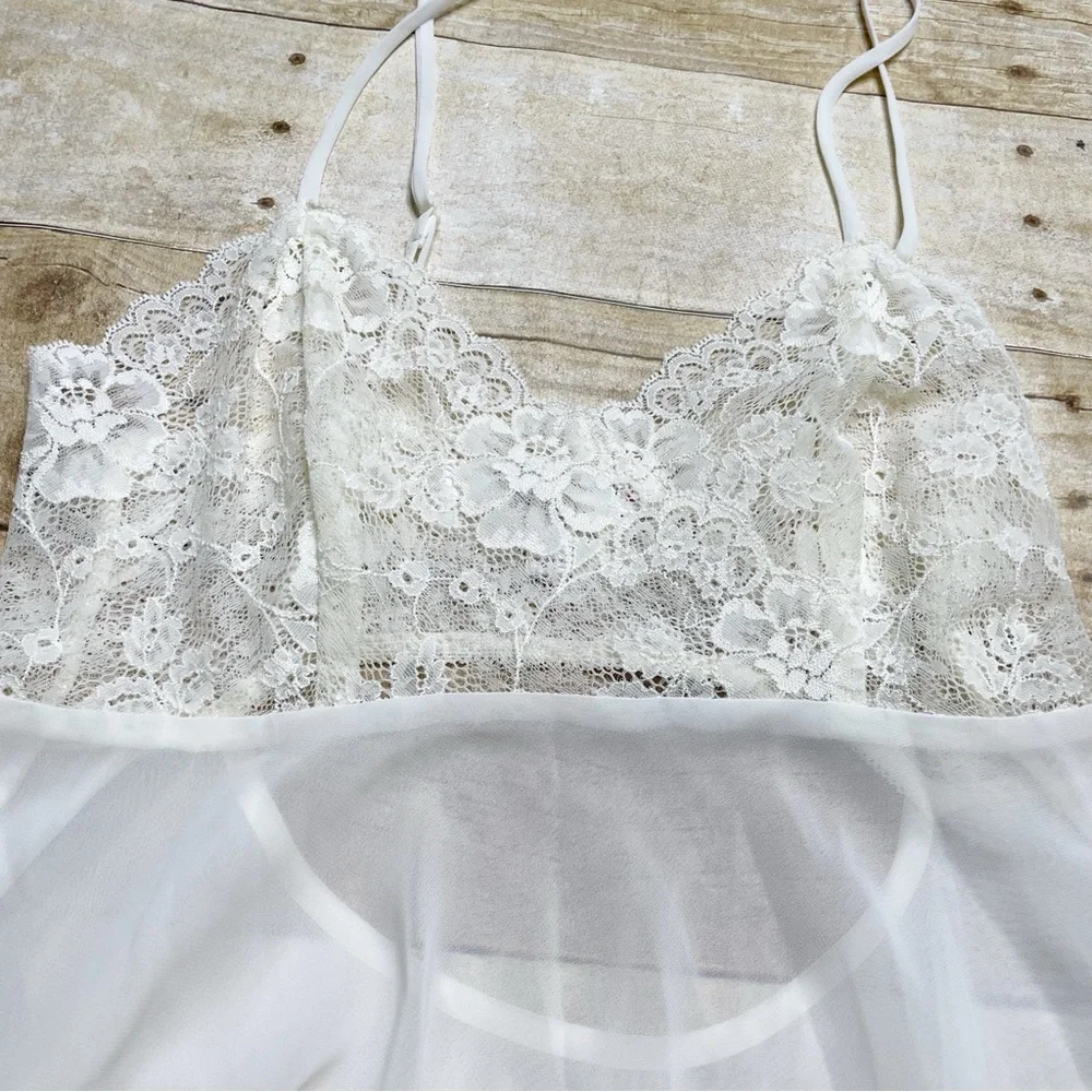 Victoria’s Secret Off White Lacy Teddy Chemise Cami